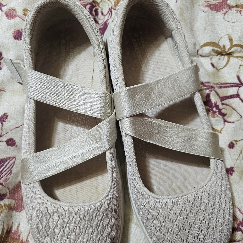 Skechers Cream Flats with Crisscross Straps